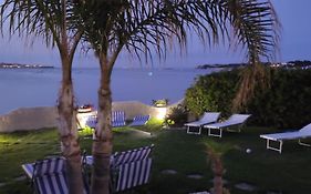 Casa Con Piscina E Vista Mare Dal Giardino